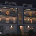 Apartment Modern Luci & Stelle Near