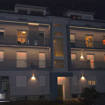 Apartment Modern Luci & Stelle Near