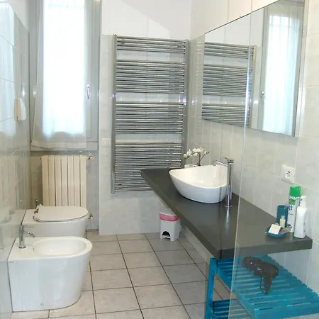 Modern Luci & Stelle Near Apartament Bulciago