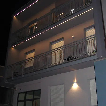 Modern Luci & Stelle Near Bulciago