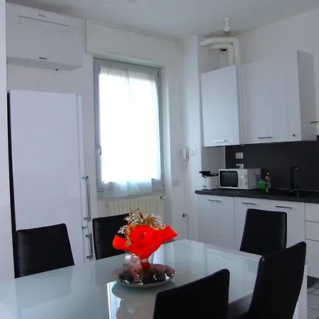 Modern Luci & Stelle Near Appartamento Bulciago