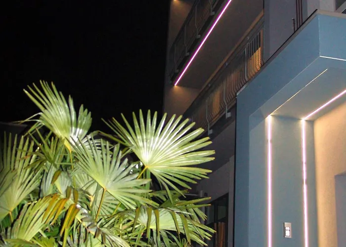 Modern Luci & Stelle Near Апартаменты *